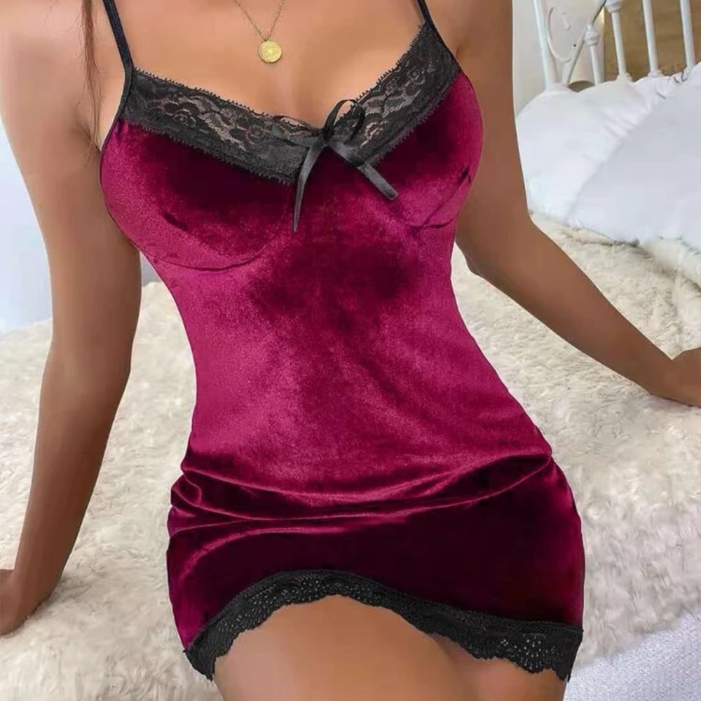 Lace Trem Bow Front Velvet sleep dress | size M